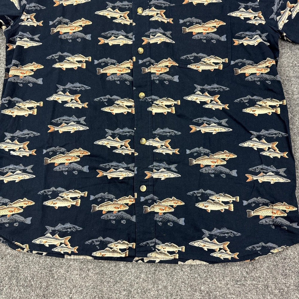 Reel Legends Shirt Mens L Blue Fish Print Relaxed Fit Short Sleeve Button Front - Picture 4 of 10